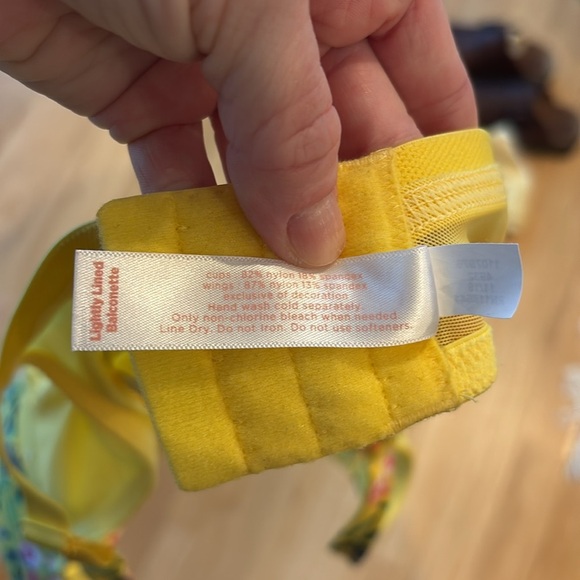 Cacique Bra Lightly Lined Balconette Yellow Floral Size 44C - Picture 4 of 5